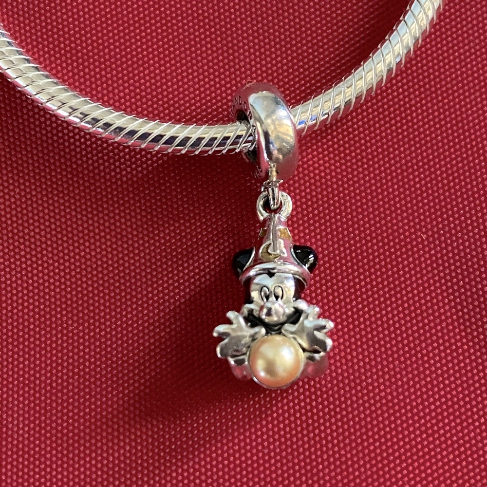Authentic pandora Mickey Mouse charm *retired*